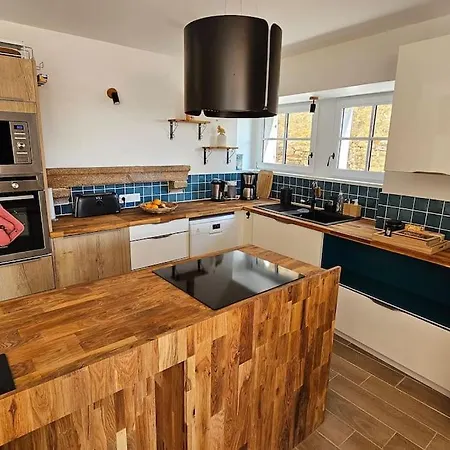 La Fontaine De Charme A 12min Du Puy Dufou